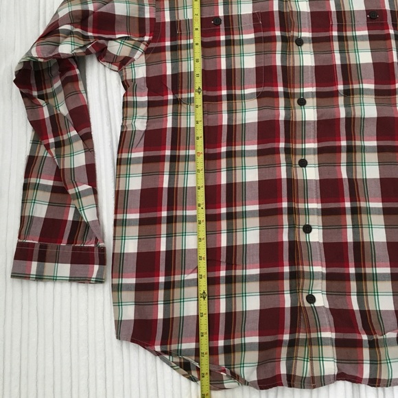 Patagonia Organic Cotton Red White Green Plaid Button Down Shirt Men's Size M - Picture 10 of 11